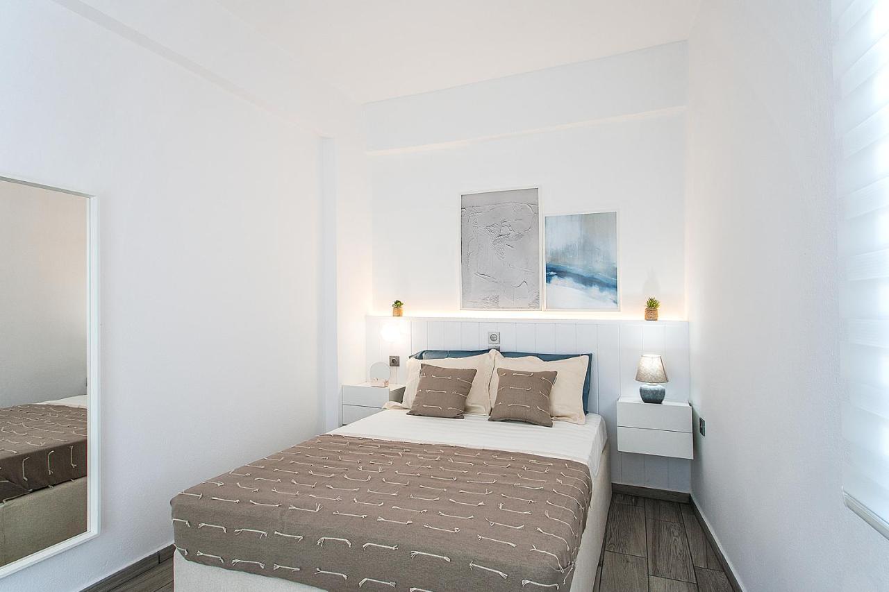 Capolavoro, Boutique Apartment With Unique Rooftop スキアトスタウン エクステリア 写真