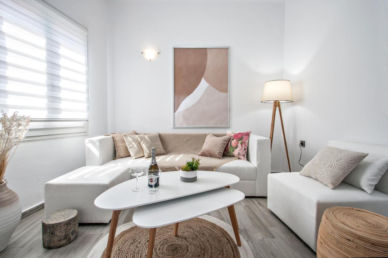 Capolavoro, Boutique Apartment With Unique Rooftop スキアトスタウン エクステリア 写真