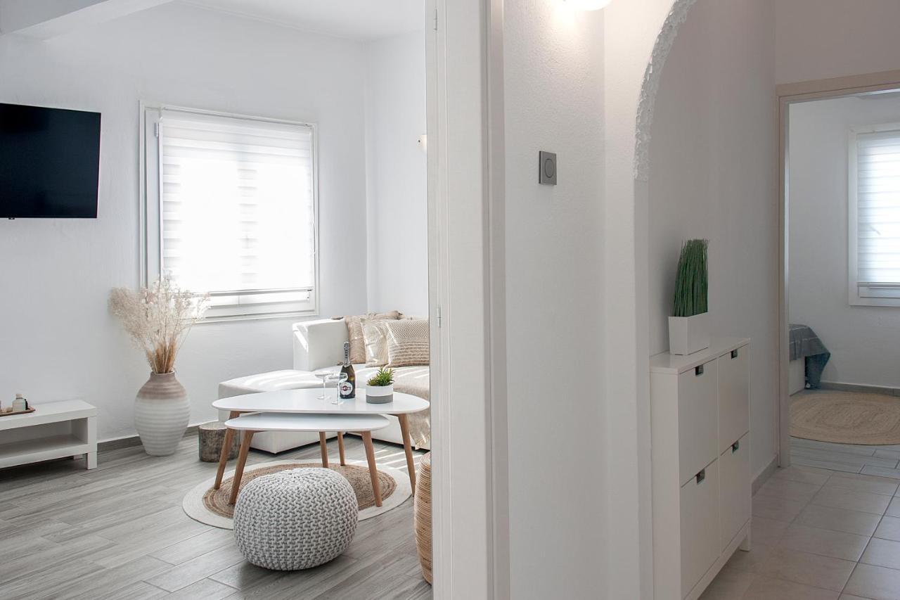Capolavoro, Boutique Apartment With Unique Rooftop スキアトスタウン エクステリア 写真