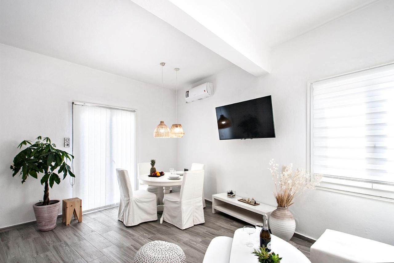 Capolavoro, Boutique Apartment With Unique Rooftop スキアトスタウン エクステリア 写真