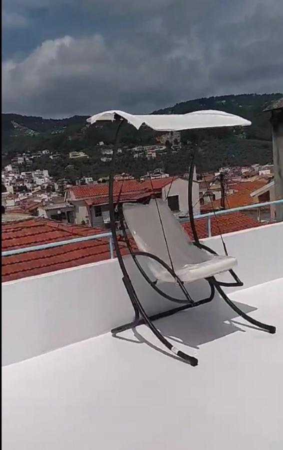 Capolavoro, Boutique Apartment With Unique Rooftop スキアトスタウン エクステリア 写真